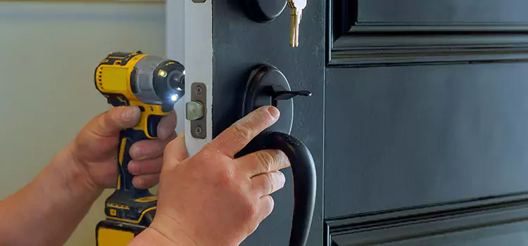 Locksmith Emergency Service West Bend
