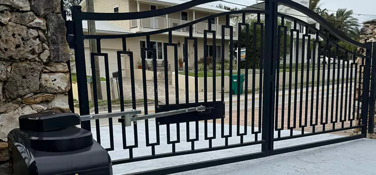 Swing Gate Opener with Keypad West Bend